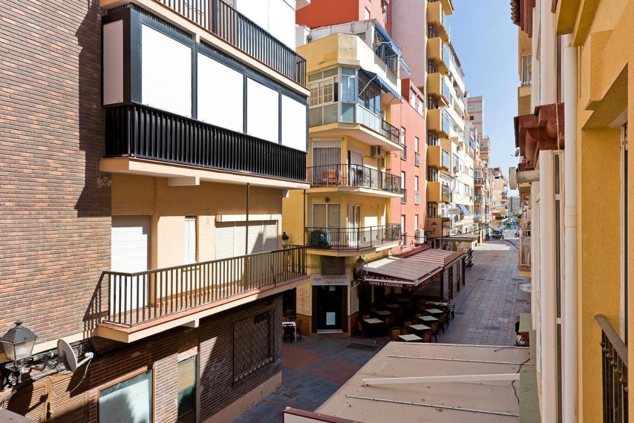 Relaxing Beach Apartment In Fuengirola Parking Eksteriør billede