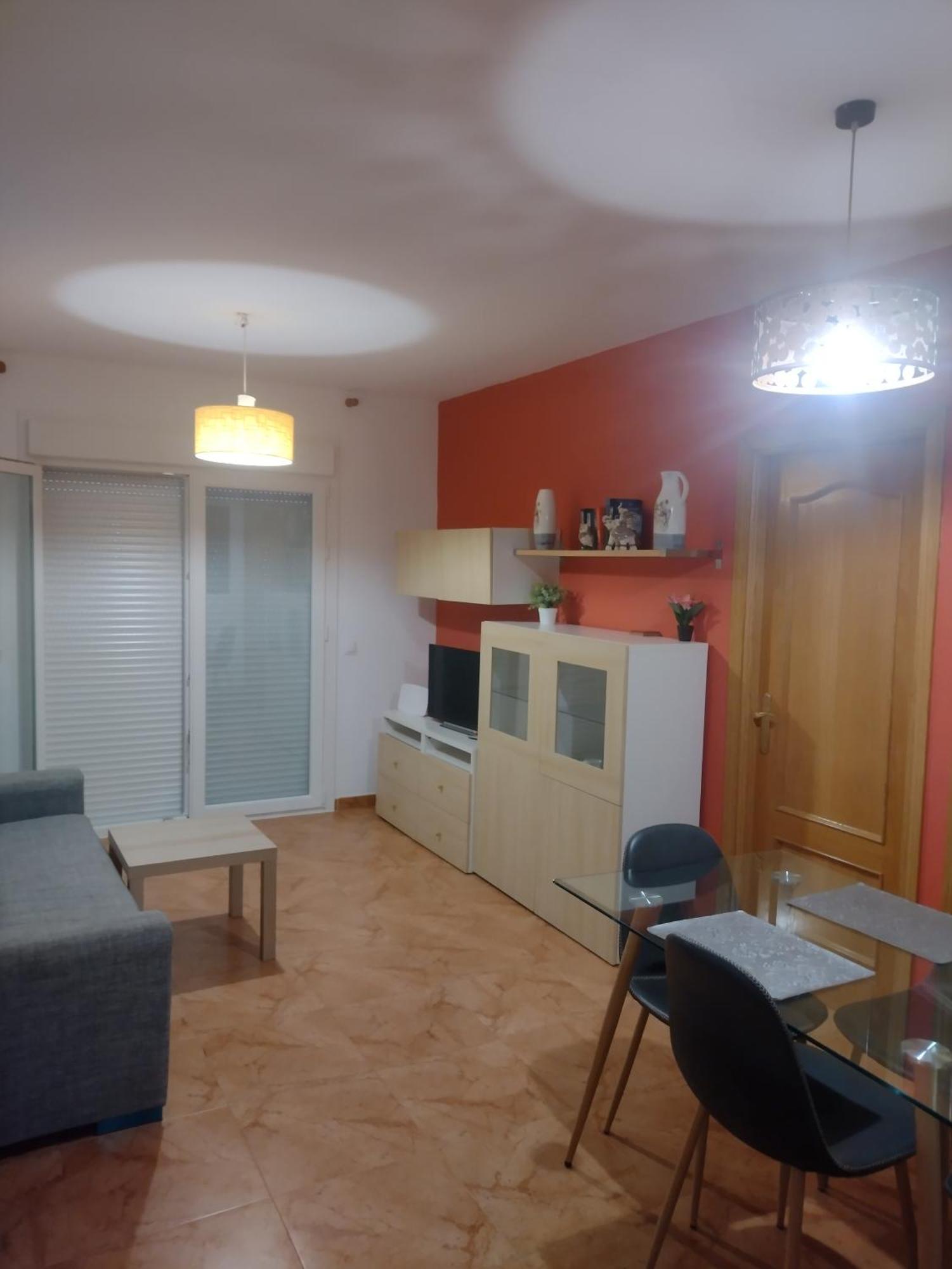 Relaxing Beach Apartment In Fuengirola Parking Eksteriør billede